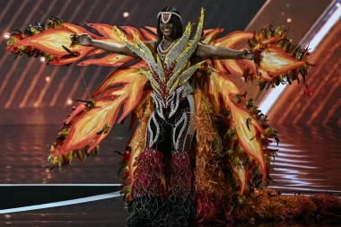 Laura Gnjatović predstavila nacionalni kostim na izboru za Miss Universe