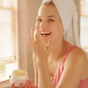 Sve mi sad muku mučimo sa suhom kožom, a jedan sastojak bi mogao biti spas