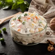 Recept za najbolju francusku salatu s domaćom majonezom