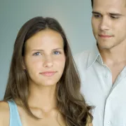 Nije uvijek tako očito: Znakovi da tebi bliska osoba pati od depresije