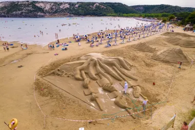Na Rajskoj plaži na Rabu ponovno počinje Festival skulptura u pijesku