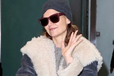Katie Holmes nosi tenisice koje vole i Hrvatice, a nisu Sambice