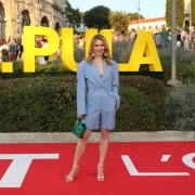 Tihana Lazović u elegantom kratkom kombinezonu zablistala na crvenom tepihu