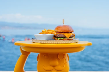 Opatija dobila novo posebno mjesto uz more – Amore Sea Club s vlastitom rivom