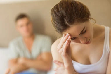 Ostaje duže na poslu, nervozan je i izbjegava intimnost? Ne, to ne mora značiti da te vara