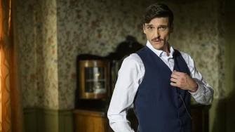 Tepaju mu da je hrvatski Pedro Pascal i obožavaju ga otkako se pojavio na ekranima