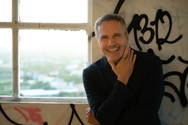 Velika inozemna karijera, prestižno svjetsko obrazovanje i briljantna izvedba: Alan Blažević vlada Vrilom kao Ante Vukas