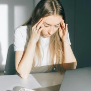 Neprijatelji iz sjene: Svakodnevne navike koje iscrpljuju vaš mozak