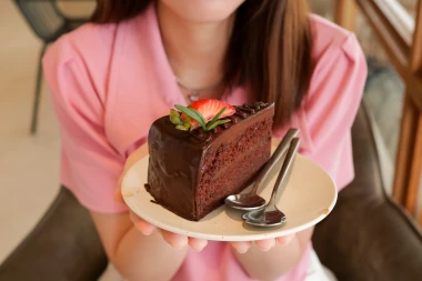 Petra Meštrić za Žena.hr: Zašto ne možeš prestati jesti slatko?