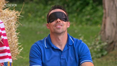 Jedan farmer zaljubit će se na prvi pogled, a Anita Martinović morat će prekidati zagrljaj: 'Ruke su same letjele'