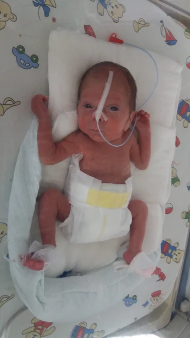 Čudo zvano Fran: Dječak rođen s 900 grama, danas je sretan prvašić i želi postati vatrogasac