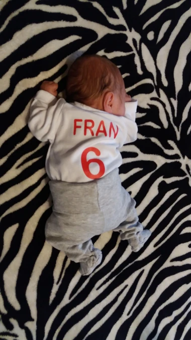 Čudo zvano Fran: Dječak rođen s 900 grama, danas je sretan prvašić i želi postati vatrogasac