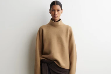 Klasična, ali uvijek moderna: Dolčevita kao temelj zimskih kombinacija