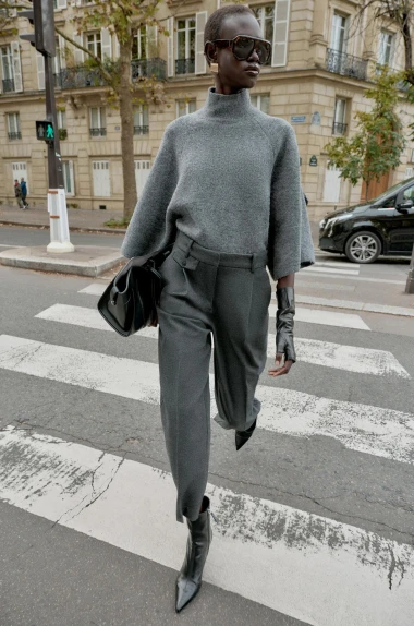 Klasična, ali uvijek moderna: Dolčevita kao temelj zimskih kombinacija