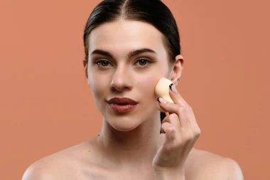 Zašto puderi oksidiraju? Donosimo ti 10 savjeta kako spriječiti ovu pojavu