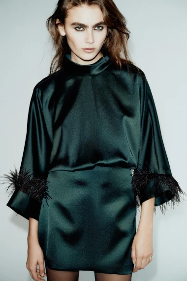 Nepogrešiva outfit formula za zimu: Haljine koje savršeno pristaju uz čizme