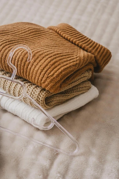 Organizacija garderobe: Kako pametno pripremiti ormar za zimu