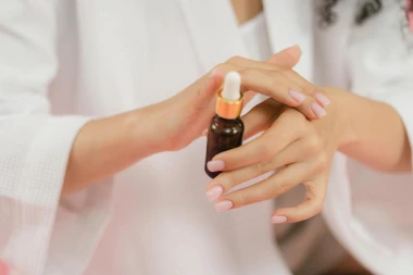 Serumi s vitaminom C: Tajna ujednačenog i sjajnog tena