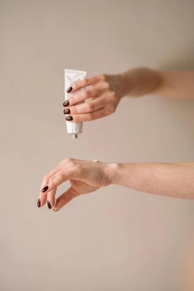 Jesenski beauty trikovi: Dermatološki savjeti za blistavu i zdravu kožu