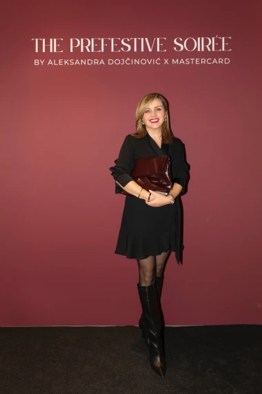 Zavirite s nama na inspirativno, predblagdansko, žensko druženje u režiji dizajnerice Aleksandre Dojčinović