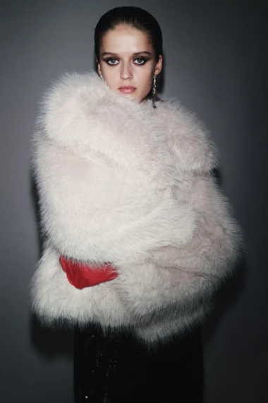 Iz high street ponude: Najljepše bunde od umjetnog krzna koje ćemo nositi cijelu sezonu